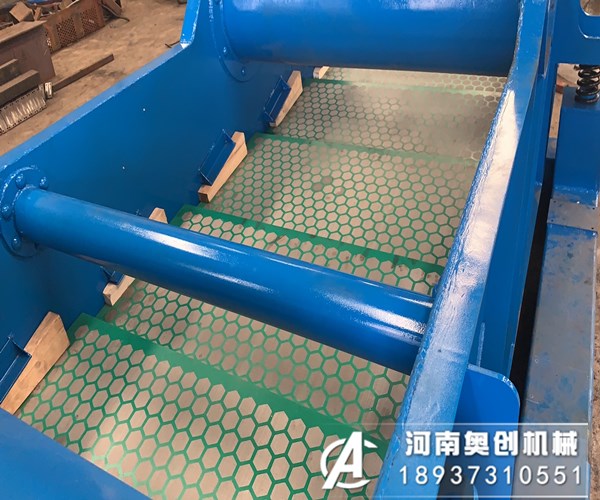 铁矿石振动脱水筛筛网容易烂是什么原因？